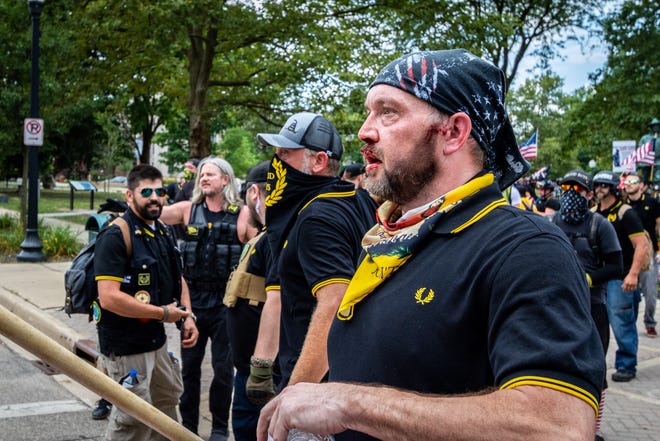 Proud Boys counter-protesters clash