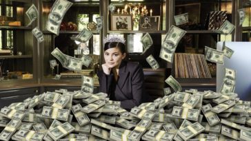 KYLIE JENNER IS THE WORLDS HIGHEST-PAID CELEBRITY IN 2020