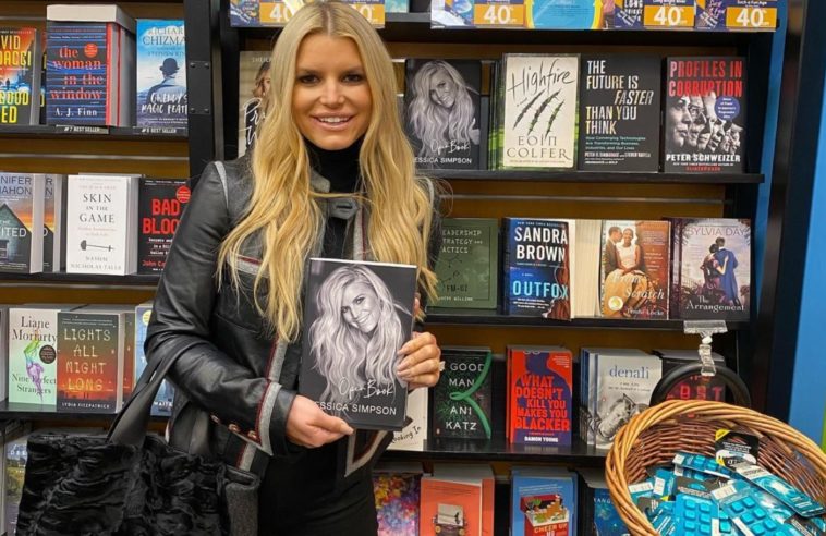 Jessica Simpson isn’t ready to turn the page on her divorce from Nick Lachey